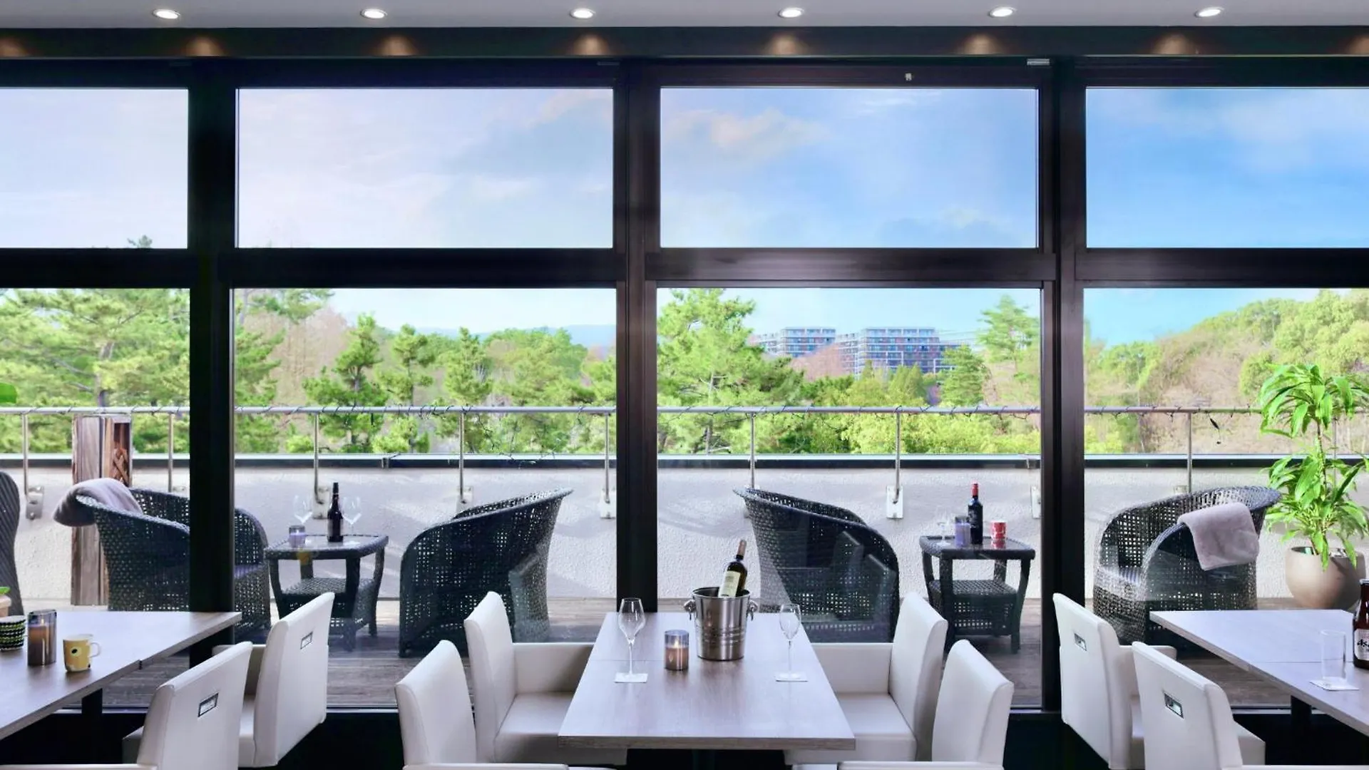 Minamisenri Crystal Hotel - Vacation Stay 78139V Suita Japan